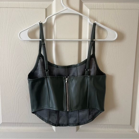 Kirious leather corset - Picture 2 of 3